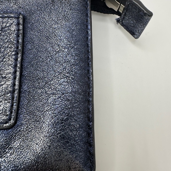 Michael Kors Shimmery Blue Metallic Leather Wristlet/Wallet Leather Zip - Picture 8 of 8